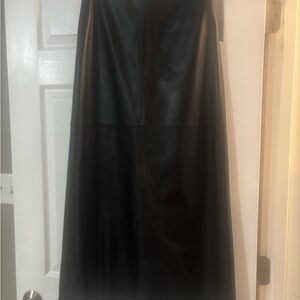 Elegant Black Leather Skirt